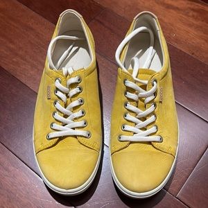 sneakers - great condition used